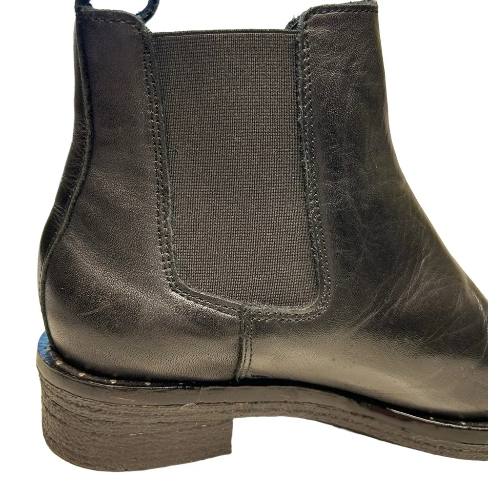 Norberto Costa black leather